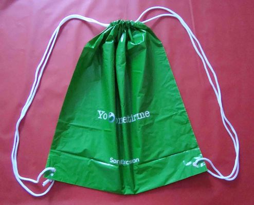Borsa di plastica dello zaino del cordone impermeabile con il prezzo franco fabbrica per il viaggio, promozione, sport