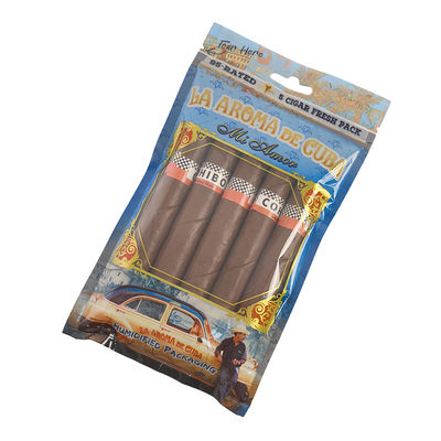 Custodia da viaggio per sigari in pelle di lusso personalizzata con umidificatore, borsa umidificatore portatile foderata in cedro, busta con chiusura a zip per il controllo dell'umidità